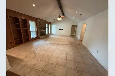 2510 Ashbury Court, Grand Prairie, TX 75050 - Photo 5