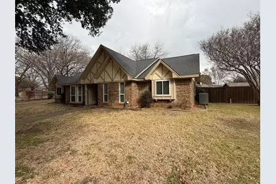 2510 Ashbury Court, Grand Prairie, TX 75050 - Photo 3