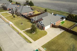 110 S Meadow Dr, Ferris, TX 75125 - Photo 19