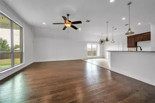 110 S Meadow Dr, Ferris, TX 75125 - Photo 7