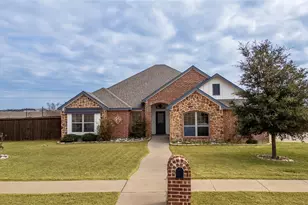 110 S Meadow Dr, Ferris, TX 75125 - Photo 1