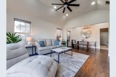 630 W Neely, Dallas, TX 75208 - Photo 1