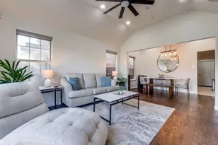 630 W Neely, Dallas, TX 75208 - Photo 1