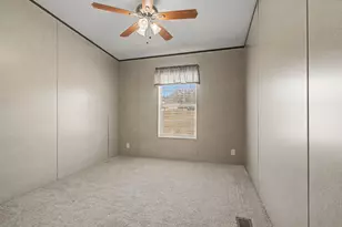 110 Jeremy Ln, Paradise, TX 76073 - Photo 23