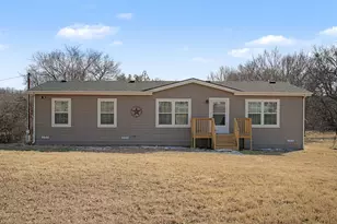 110 Jeremy Ln, Paradise, TX 76073 - Photo 5