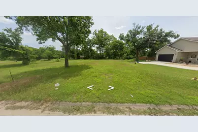 626 E Chambers Street, Cleburne, TX 76031 - Photo 1