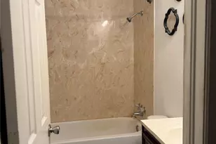 722 E Daugherty Dr, Garland, TX 75041 - Photo 13