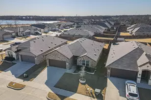 706 Presidio St, Aubrey, TX 76227 - Photo 29