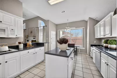 2802 Pecan Meadow Drive, Garland, TX 75040 - Photo 9