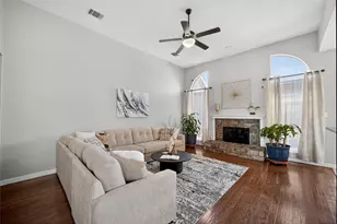 2802 Pecan Meadow Dr, Garland, TX 75040 - Photo 17