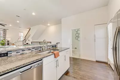 3200 Ross Avenue #28, Dallas, TX 75204 - Photo 13