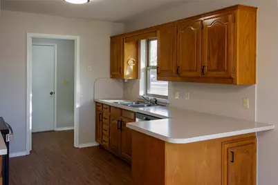 503 N 2nd Street, Krum, TX 76249 - Photo 7