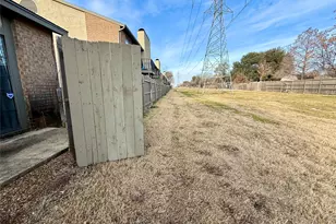 330 W Harwood Rd, Hurst, TX 76054 - Photo 25