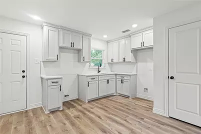 6106 Flagstaff Drive, Dallas, TX 75241 - Photo 5