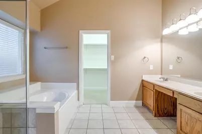 2210 Eagles Nest Drive, Euless, TX 76039 - Photo 27