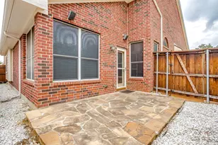 2210 Eagles Nest Dr, Euless, TX 76039 - Photo 39