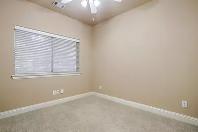 2210 Eagles Nest Drive, Euless, TX 76039 - Photo 33
