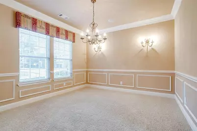 2210 Eagles Nest Drive, Euless, TX 76039 - Photo 7