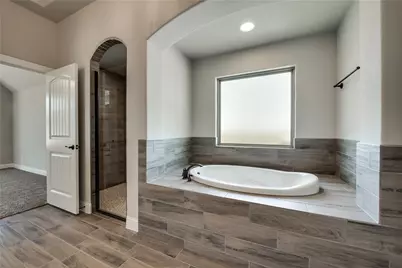 101 Maverick Court, Granbury, TX 76049 - Photo 9