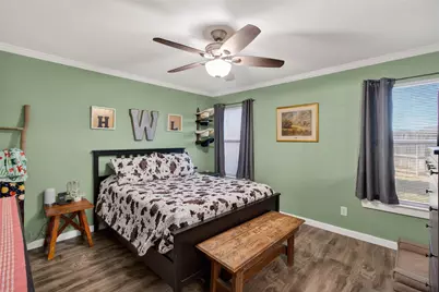 303 Pasley Street, Waxahachie, TX 75165 - Photo 9