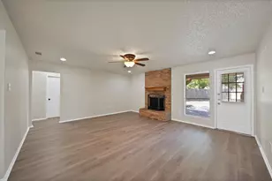 5300 Stagetrail Dr, Arlington, TX 76017 - Photo 5