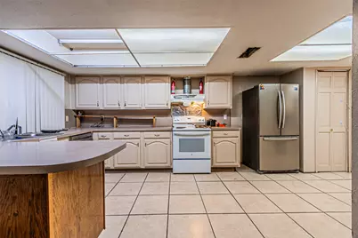 10315 Red Elm Road, Dallas, TX 75243 - Photo 11