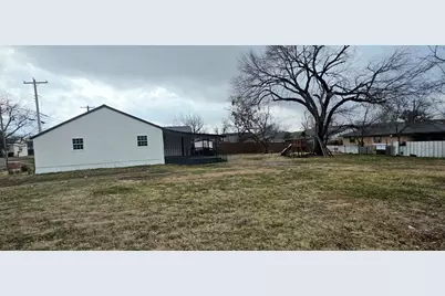 4302 Roberts Street, Greenville, TX 75401 - Photo 25