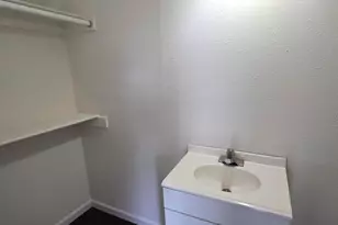 4302 Roberts St, Greenville, TX 75401 - Photo 15