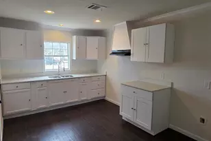 4302 Roberts St, Greenville, TX 75401 - Photo 5