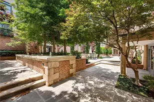 2885 Woodside St, Dallas, TX 75204 - Photo 3