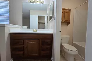 552 Greenway Dr, Saginaw, TX 76179 - Photo 17