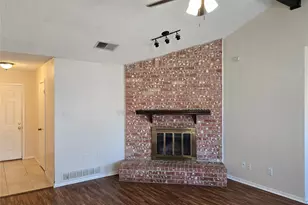 552 Greenway Dr, Saginaw, TX 76179 - Photo 3