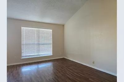 552 Greenway Drive, Saginaw, TX 76179 - Photo 5