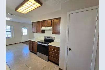 552 Greenway Drive, Saginaw, TX 76179 - Photo 9