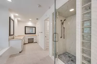 9223 Club Glen Drive, Dallas, TX 75243 - Photo 19