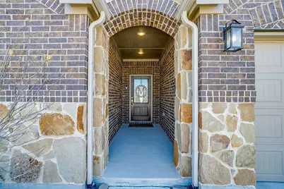 1045 Pinnacle Breeze Drive, Fort Worth, TX 76052 - Photo 3