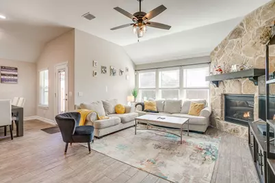 1045 Pinnacle Breeze Drive, Fort Worth, TX 76052 - Photo 17