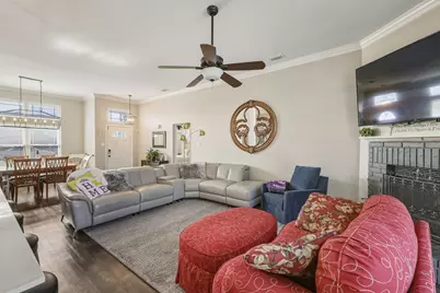 1226 Eaton, Grapevine, TX 76051 - Photo 11