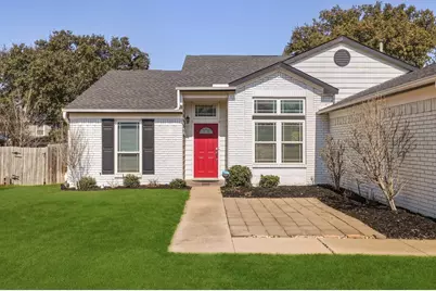 1226 Eaton, Grapevine, TX 76051 - Photo 3