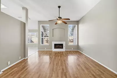 739 Thousand Oaks Drive, Lake Dallas, TX 75065 - Photo 9