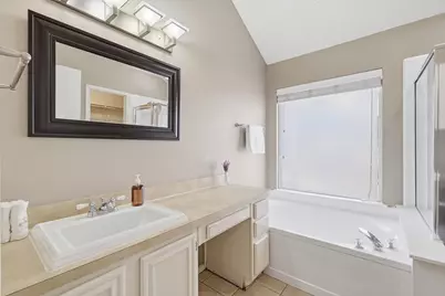 739 Thousand Oaks Drive, Lake Dallas, TX 75065 - Photo 23