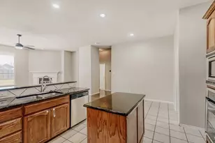 4733 Auburn Ridge Dr, Fort Worth, TX 76123 - Photo 11