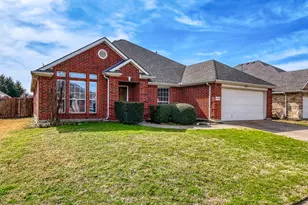 4733 Auburn Ridge Dr, Fort Worth, TX 76123 - Photo 3