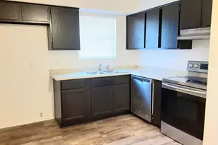 812 Summercrest Blvd, Burleson, TX 76028 - Photo 1