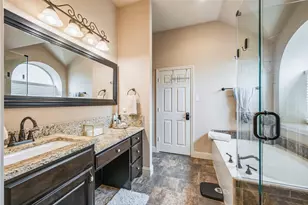 5717 Searcy Dr, Fort Worth, TX 76131 - Photo 17