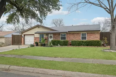 635 E Fairmeadows Drive, Duncanville, TX 75116 - Photo 1