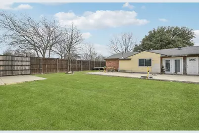 635 E Fairmeadows Drive, Duncanville, TX 75116 - Photo 31