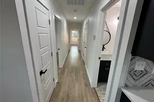 215 Southwood Dr, Garland, TX 75040 - Photo 5