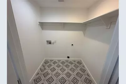 215 Southwood Drive, Garland, TX 75040 - Photo 9