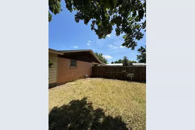 400 S Vick Street, Decatur, TX 76234 - Photo 21